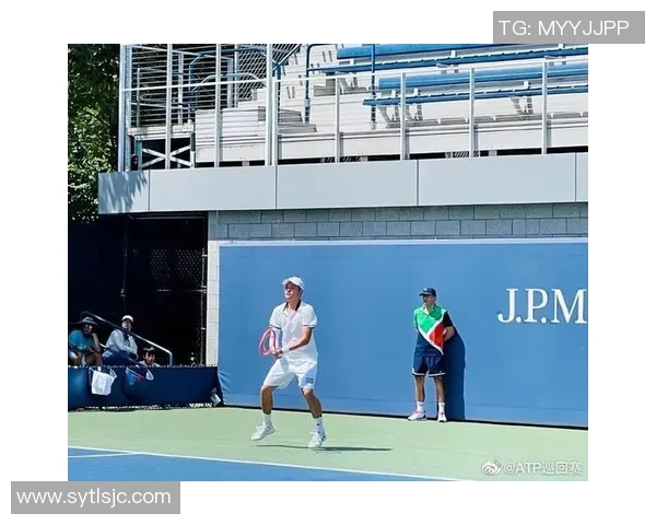 重庆与深圳网球队赛后复盘分析灵活性对比及战术应用探讨